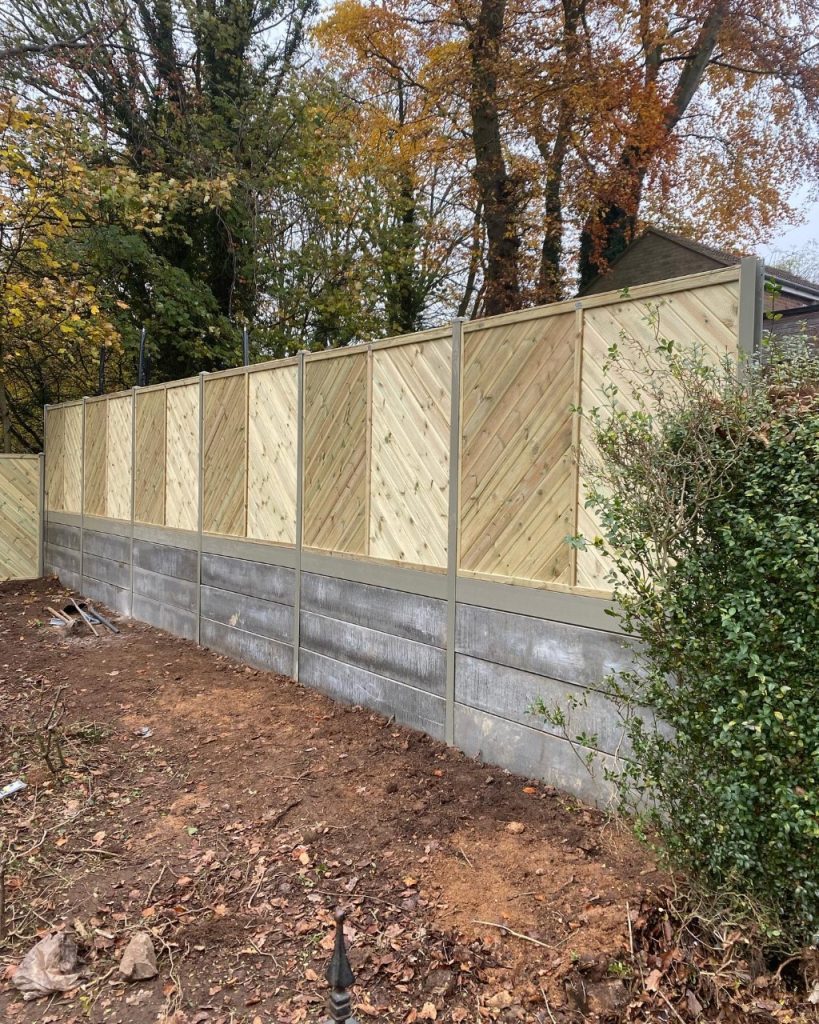 olive green durapost fencing derby1693375040L3